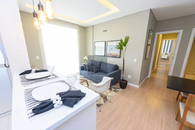 Imagem Apartamento à venda nas Mercês – 3 quartos, suíte e sacada com churrasqueira