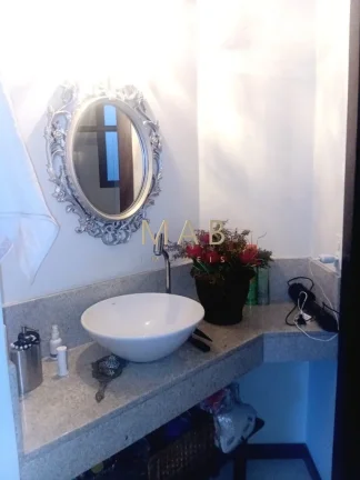 Imagem Apartamento à venda em Florianópolis-SC, Ingleses do Rio Vermelho: 2 quartos, 1 suíte, 1 sala, 2 banheiros, 1 vaga de garagem, 78m². Aproveite!
