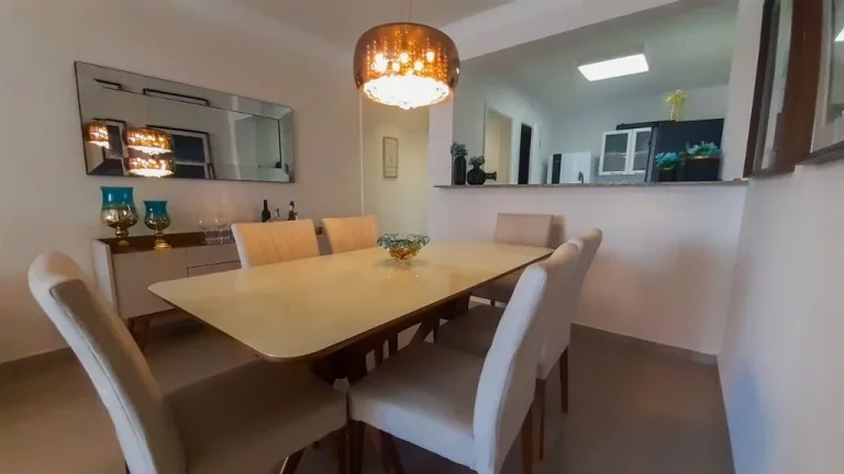 Imagem Pitangueiras - Próximo ao mar - 120 m² úteis - 2 vagas - Excelente localização.