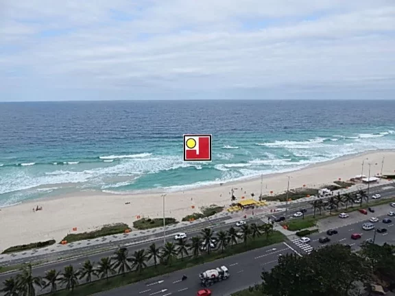 Vendo 4Q frontal mar, Praia da Barra, R$1.950.000,00, alto, vista espetacular, segurança, ônibus, clube, tênis, squash, ginásio, piscina, skate, 2 vg