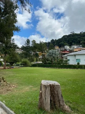 Imagem Terreno em Condomínio para Venda em Teresópolis / RJ no bairro Vargem Grande