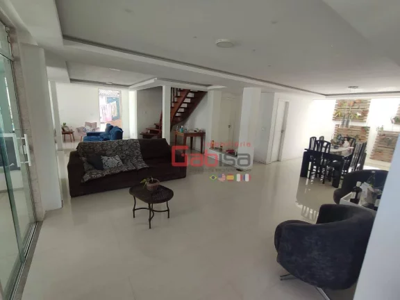 Imagem Casa com 3 dormitórios à venda, 480 m² por R$ 1.400.000,00 - Braga - Cabo Frio/RJ