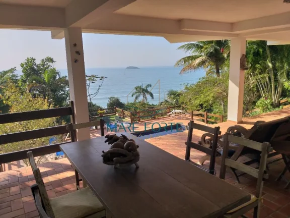 Imagem Linda casa de costeira com vista para o mar e para a ilha Anchieta!