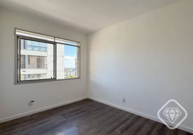 Imagem Apartamento reformado, 2 dormitórios, 2 banheiros, sacada e garagem escriturada, Bairro Tristeza.

...