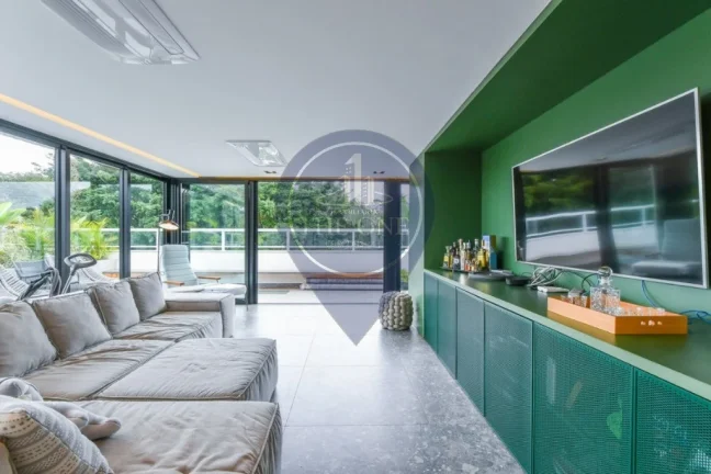 Imagem Cobertura de luxo à venda em São Paulo-SP, Alto de Pinheiros: 3 quartos, 1 suíte, 2 salas, 4 banheiros, 2 vagas, 260 m². Venha conferir!