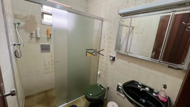 Imagem Casa à venda no bairro do Itaguá com 3 dormitórios,sala de estar e varanda