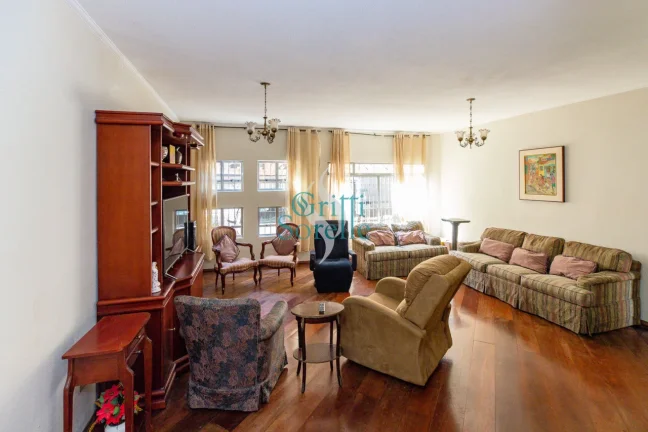 Imagem Sobrado Triplex à Venda, em Vila Monte Alegre - São Paulo/SP.