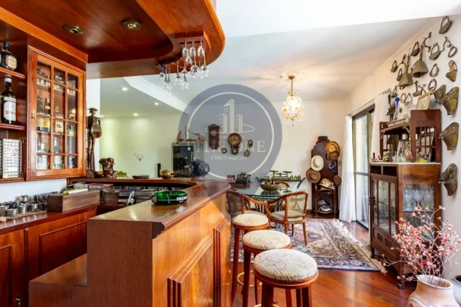 Imagem Apartamento à venda em São Paulo-SP, Vila Nova Conceição: 3 quartos, 1 suíte, 2 salas, 3 banheiros, 2 vagas, 141m². Imperdível!