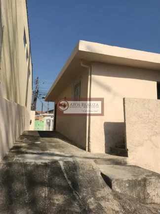 Imagem VENDO casa térrea na região do Sesc Interlagos, terreno de 300m², ACEITA PERMUTA. Vendo casa térreo na região de Interlagos, imóvel ideal para investidores, construir para renda, imóvel Atual, casa térrea com 2 Dormitorios, suite de empregada, 6 vagas de 