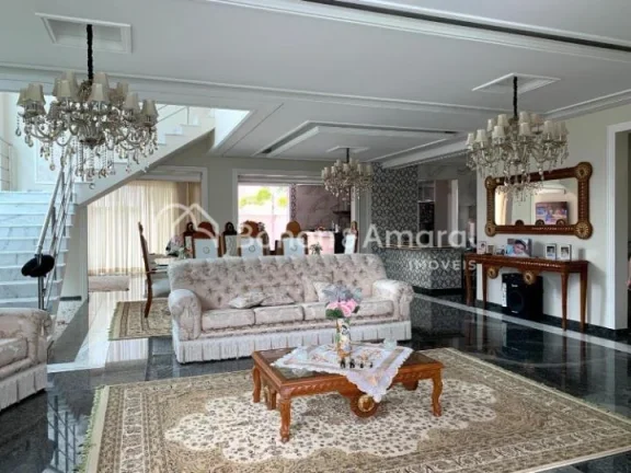 Imagem Belíssima Casa de Condomínio à Venda no Alphaville Dom Pedro 2 em Campinas. Com 4 Quartos, 3 suí...