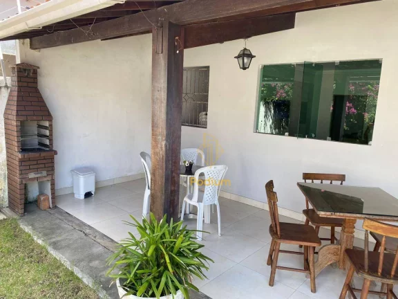 Imagem Casa com dois pavimentos em localização privilegiada no Portal do Sol - CA0071