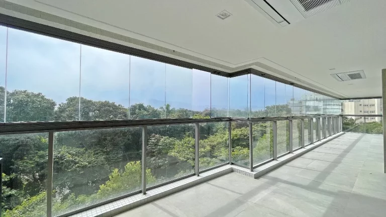 Imagem Oportunidade Única! Apartamento de Luxo na Módulo 07 com Vista Deslumbrante
