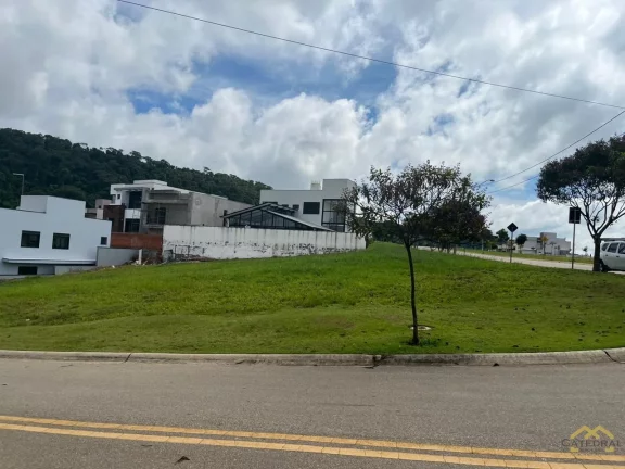 Imagem Terreno de 614m² à venda no Condomínio Ibi-Aran