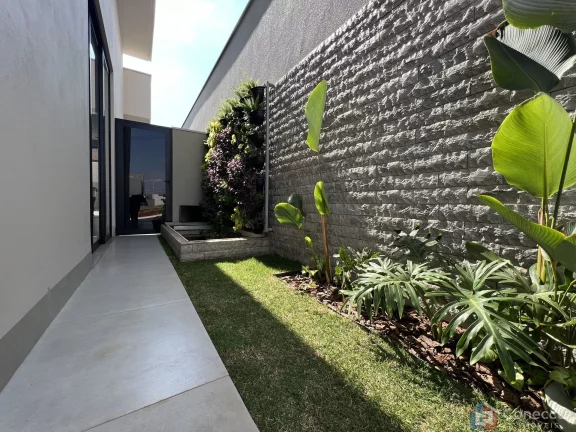 Imagem Mansão de Alto Padrão à Venda no Estância das Águas em Patos de Minas – 3 Suítes, Piscina e Acabamento Luxo