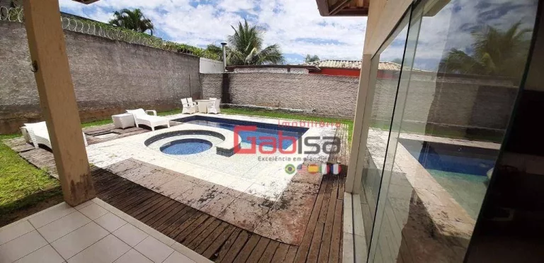 Imagem Casa com 4 dormitórios à venda, 300 m² por R$ 1.700.000 - Ferradura - Armação dos Búzios/RJ