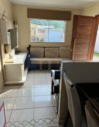 Imagem Casa á venda com 2 dormitórios na Vila São João em Torres/RS