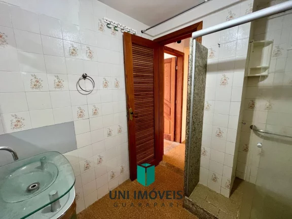 Imagem Oportunidade no Coração do Centro de Guarapari, 02 quartos, Garagem, por R$417.000