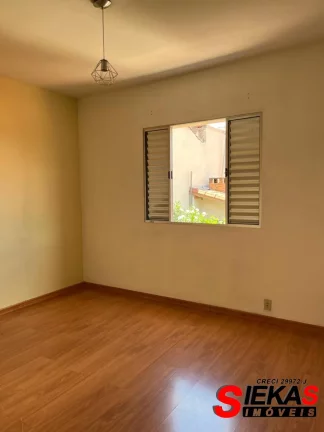Imagem Espetacular Casa à Venda na Vila Marieta - São Paulo-SP: 4 Quartos, 1 Suíte, 1 Sala, 3 Banheiros, 3 Vagas, 212 m²!