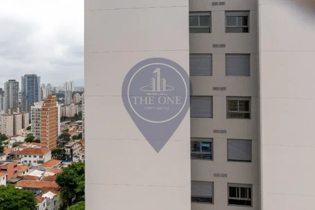 Imagem Imperdível! Apartamento à venda em São Paulo-SP, Vila Mariana. 2 quartos, 1 suíte, 2 salas, 2 banheiros, 2 vagas de garagem.