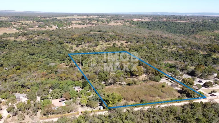 Imagem Chácara formada, excelente oportunidade, margem Rio Maranhão, pomar, em Planaltina DF.