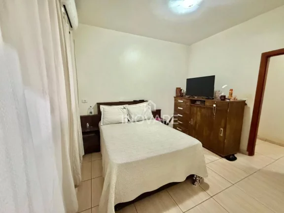 Imagem Chácara com 4 dormitórios à venda, 5000 m² por R$ 1.100.000,00 - Estância Vale Do Paraíso - Itumbiara/GO