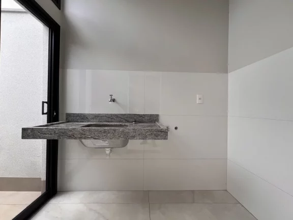 Imagem Casa Alto Padrão à Venda no Alto dos Caiçaras – 3 Suítes, Piscina e Área Gourmet em Patos de Minas
