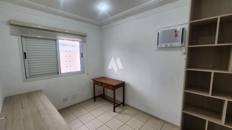 Imagem Apartamento de 4 Quartos, 2 suítes, 2 vagas com Vista Livre e Localização Incrível