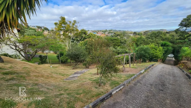 Imagem Chácara de Condominio eem Atibaia 2.000m² (Terreno com duas frentes)