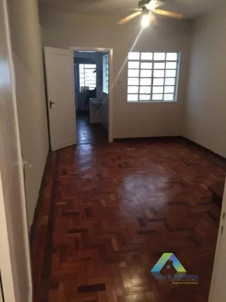 Imagem Excelente sobrado a 5 minutos da estação do metro Ana Rosa com 3 dormitórios, 3 vagas de garagem proximo a principais comércios, avenidas de São Paulo