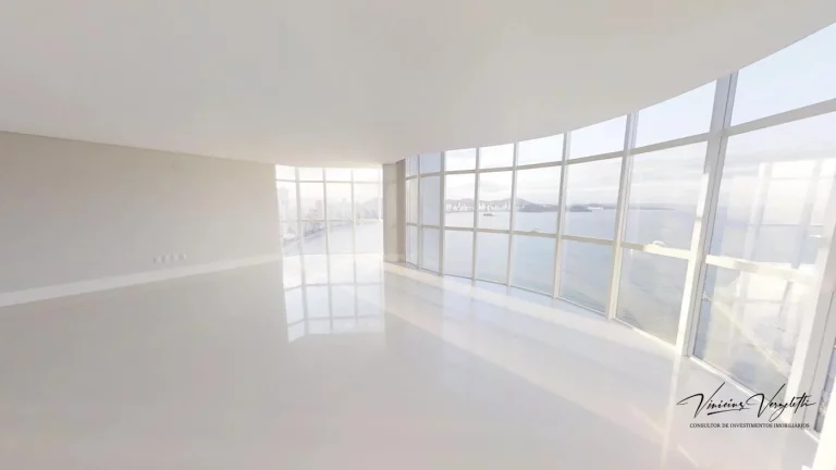 Imagem Cobertura para Venda em Balneário Camboriú / SC no bairro Centro