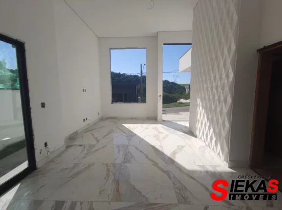 Imagem Imóvel de alto padrão com 3 quartos, 3 suítes e 4 vagas de garagem em Mogi das Cruzes-SP, Cidade Parquelandia.