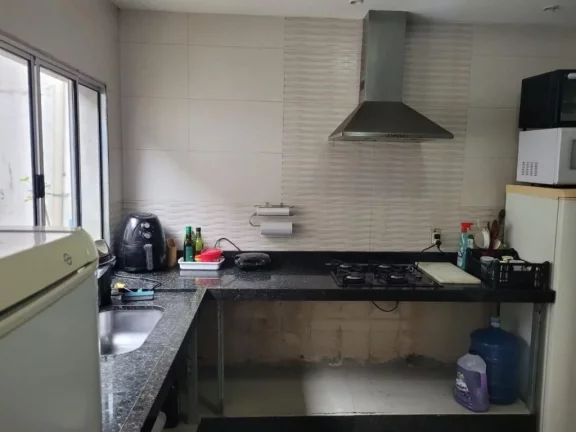 Imagem Sobrado com 3 dormitórios à venda, 273 m² por R$ 1.100.000,00 - Vila Acoreana - Poá/SP