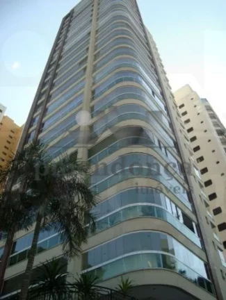 Imagem Apartamento venda na Rua Wanderley com 2 suites master e 4 vagas, 280m²