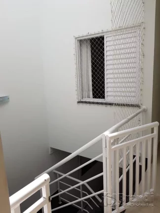 Imagem Ótimo sobrado 3 dorms sendo 1 suíte planejada, cozinha planejadas, 2 vagas.