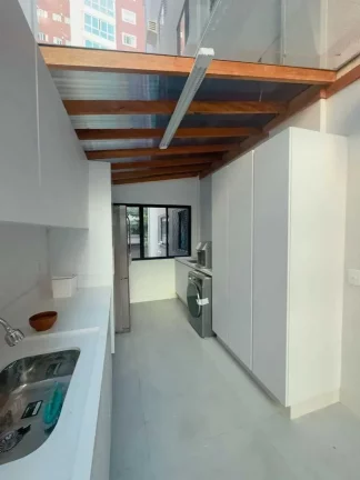 Imagem Apartamento com 2 dormitórios e 1 vaga de garagem em Balneário Camboriú/SC