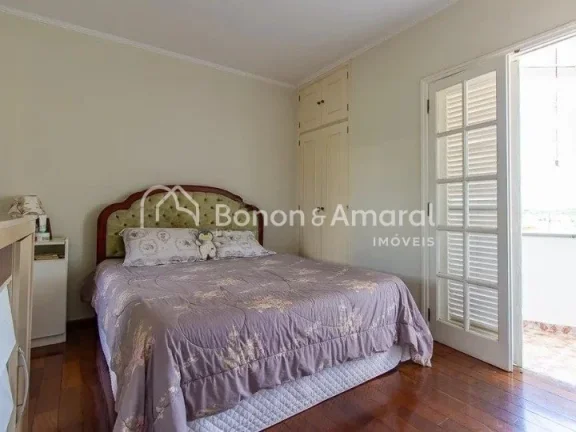 Imagem Venha conhecer esse charmoso sobrado, bem localizado no bairro Parque Imperador, com 168m² de área...