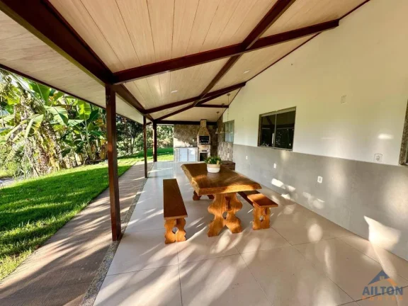 Imagem Chácara com excelente casa, composta de 4 quartos, Localizada entre a Praia de Ubú e Jabaquara.