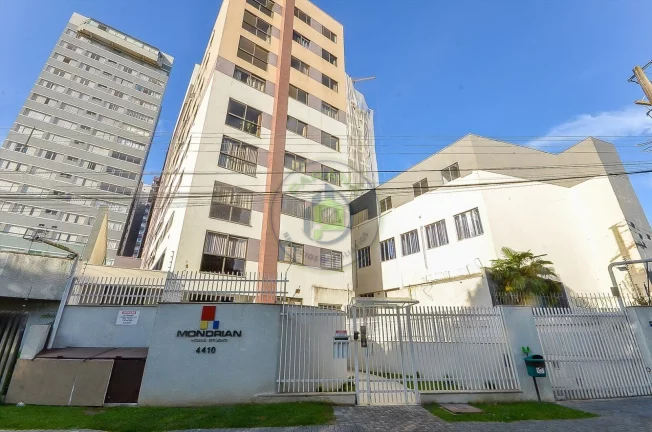 Apartamento com 1 quarto mobiliado com vista livre