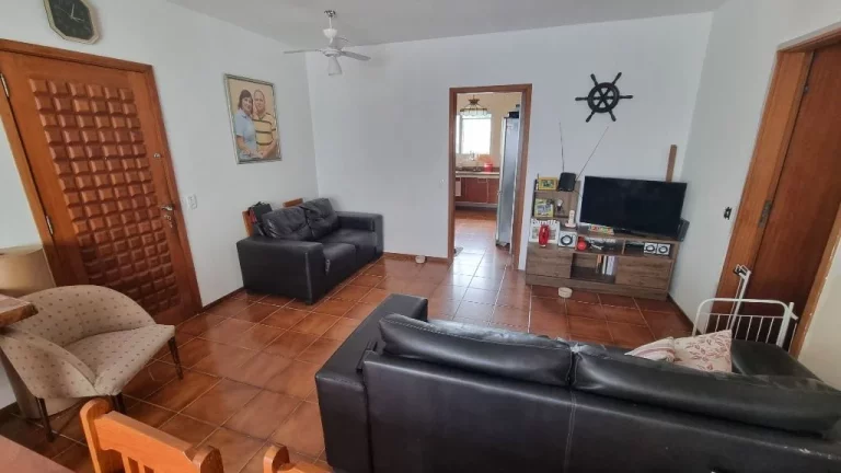 Imagem APARTAMENTO A 2 QUADRA DA PRAIA DE PITANGUEIRAS, 3 DORMITÓRIOS (1 SUÍTE), 2 VAGAS DE GARAGEM E LAZER.