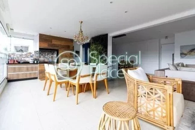 Imagem Lindo apartamento reformado em Santana. São 120m2 de área privativa. São duas suítes + escritór...