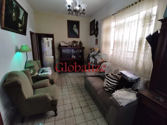 Imagem Excelente Casa para Reforma à venda com 270m², 3 dormitórios e 3 vagas no bairro da Aparecida em Santos por R$ 1.800.000,00