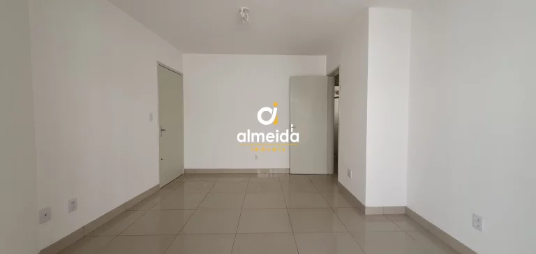 Imagem Apartamento com 2 dormitórios e dependência completa no centro