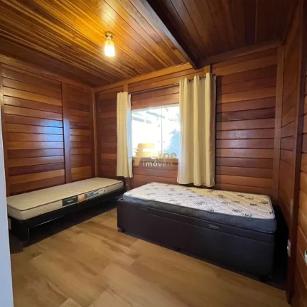 Imagem Esta é a oportunidade que você estava esperando! Uma casa ampla e espaçosa, perfeita para acomodar toda a sua família e amigos.