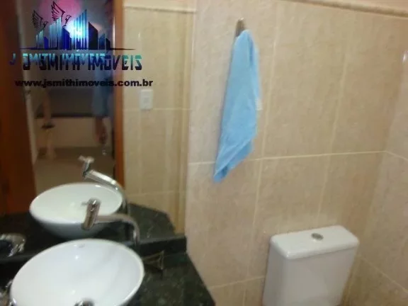 Imagem CASA EM CONDOMÍNIO, 264m², 3 DORMS (1 SUÍTE). CONDOMÍNIO COM LAZER DE CLUBE