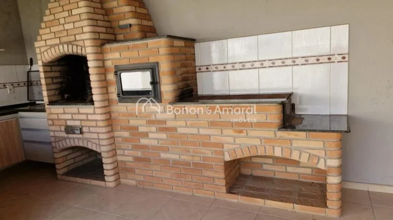 Imagem Casa à venda no Condomínio Campos do Conde em Paulínia. O piso inferior conta com sala para dois ...