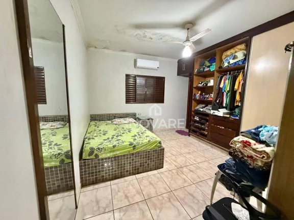 Imagem Casa com 4 dormitórios à venda, 183 m² por R$ 400.000,00 - Setor Central - Itumbiara/GO