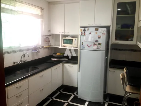 Imagem Casa sobrado á venda no Embaré em Santos