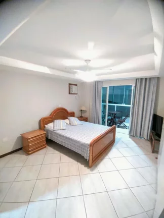 Imagem GIGANTE APARTAMENTO COM 4 QUARTOS E 4 GARAGENS NA PRAIA DO MORRO
