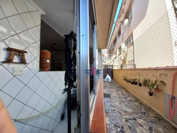 Imagem Apartamento no Gonzaga, com 103m2 de área útil, 3 quartos e doc OK