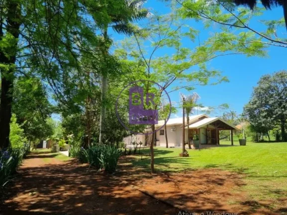 Imagem Linda Chácara à Venda com Localização Perfeita!